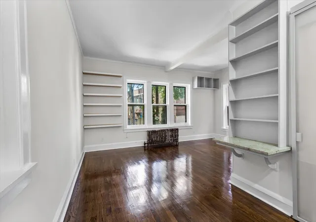 Listing Photo 5 - Condo for sale in building located at 1633 E Hyde Park Blvd, Chicago, IL 60615 - Unit #1D