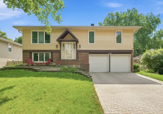 Homes for sale in Bolingbrook, IL | 152 S Lancaster Dr, Bolingbrook, IL 60440 | MLS# 12694683