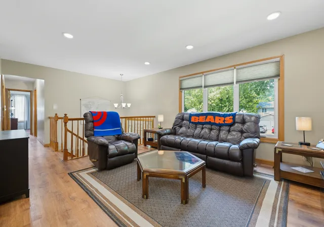 Homes for sale in Bolingbrook, IL | 152 S Lancaster Dr, Bolingbrook, IL 60440 | MLS# 12694683