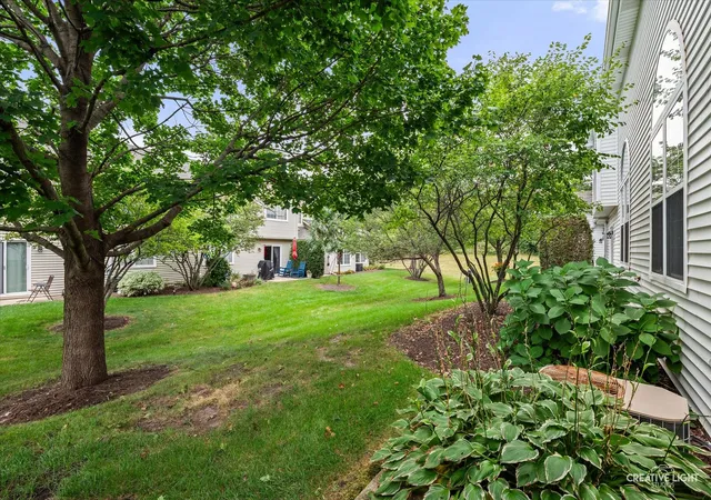 Photo 20 of Townhouse for sale at 275 Capitol Dr #B, Sugar Grove, IL 60554 | MLS# 12694695 | Listing updated on 2026-10-06