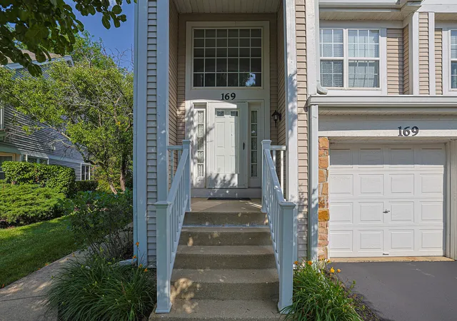 3rd image of 169 Concord Ln, Carol Stream, IL 60188 | MLS# 12694710