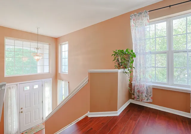 5th image of 169 Concord Ln, Carol Stream, IL 60188 | MLS# 12694710