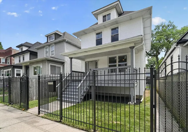 3rd image of 543 N Leclaire Ave, Chicago, IL 60644 | MLS# 12694715