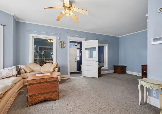 3rd image of 815 Oneida St, Joliet, IL 60435 | MLS# 12694739