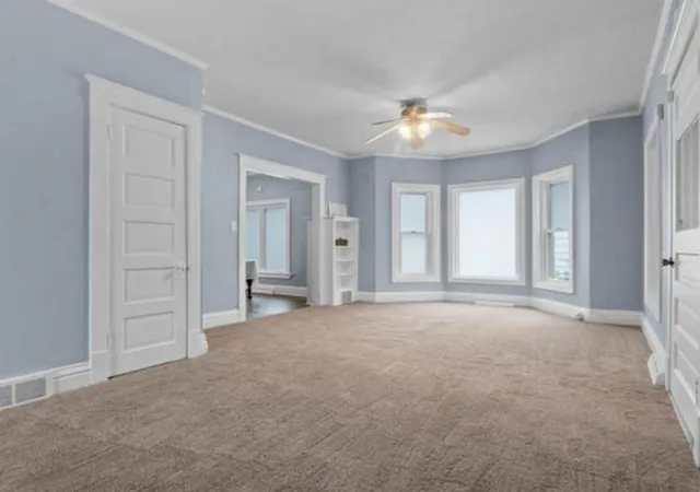 5th image of 815 Oneida St, Joliet, IL 60435 | MLS# 12694739