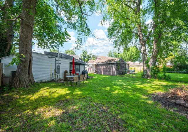 32nd image of 340 Forrest Dr, North Pekin, IL 61554 | MLS# 12694745