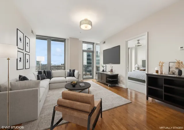 Homes for sale in Chicago, IL | 565 W Quincy St #1708, Chicago, IL 60661 | MLS# 12694775