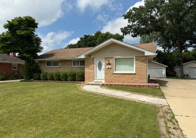 Homes for sale in Waukegan, IL | 2444 Linden Ave, Waukegan, IL 60087 | MLS# 12694779