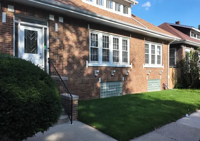 Homes for sale in Chicago, IL | 7727 S Stewart Ave, Chicago, IL 60620 | MLS# 12694783