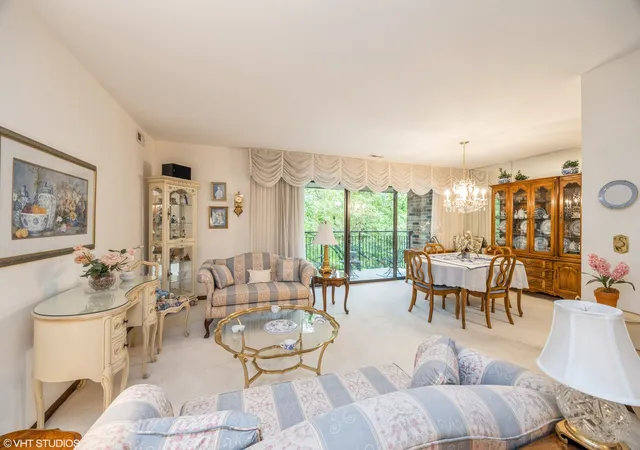 4th image of 301 Lake Hinsdale Dr, Willowbrook, IL 60527