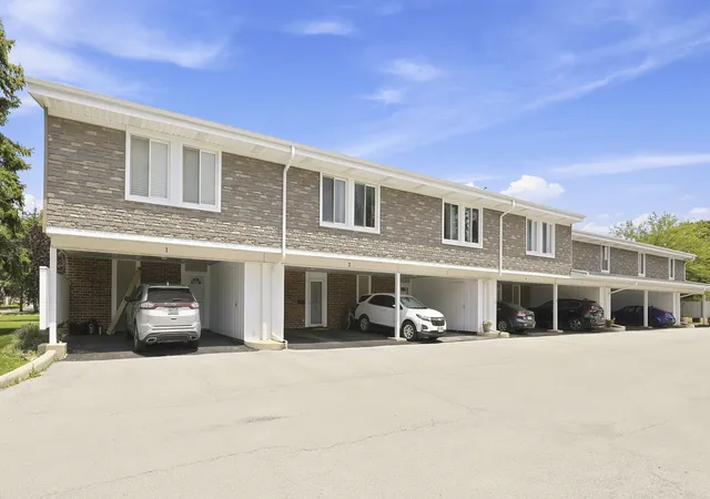 Photo 1 of Townhouse for sale at 2 Cour Masson, Palos Hills, IL 60465 | MLS# 12694797 | Listing updated on 2026-09-23