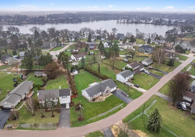 4th image of 537 Erma Dr, Lake Holiday, IL 60552 | MLS# 12694803
