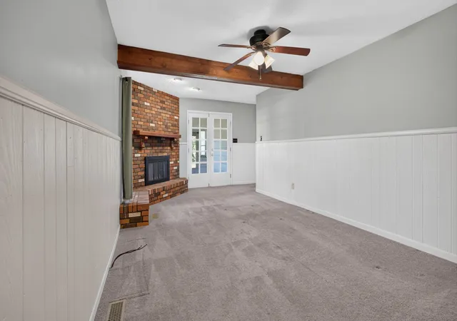 Homes for sale in Bloomington, IL | 919 Vale St, Bloomington, IL 61701 | MLS# 12694813