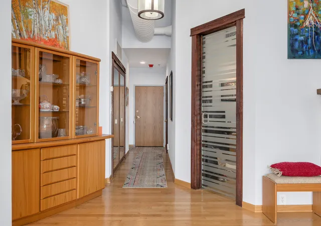 2nd image of 161 W Harrison St #1206, Chicago, IL 60605 | MLS# 12694837