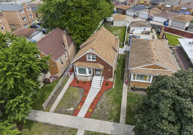 Homes for sale in Chicago, IL | 7917 S Christiana Ave, Chicago, IL 60652 | MLS# 12694875