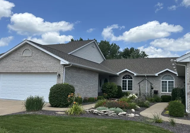 Photo 1 of Townhouse for sale at 2626 Kings Pointe Se Dr #0, Quincy, IL 62305 | MLS# 12694878 | Listing updated on 2026-09-27