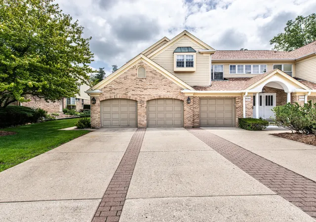 1st image of 1857 W Ashbury Ln #3-6, Inverness, IL 60067 | MLS# 12694905