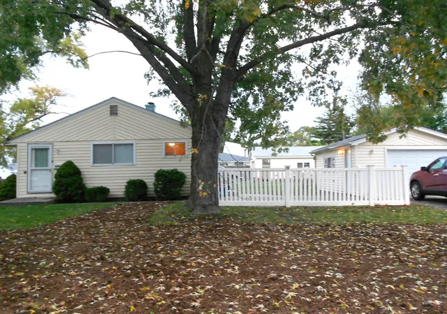 Photo 2 of Multi family home for sale at 8865 S Ryan Rd, Hometown, IL 60456 | MLS# 12694911 | Listing updated on 2026-10-20