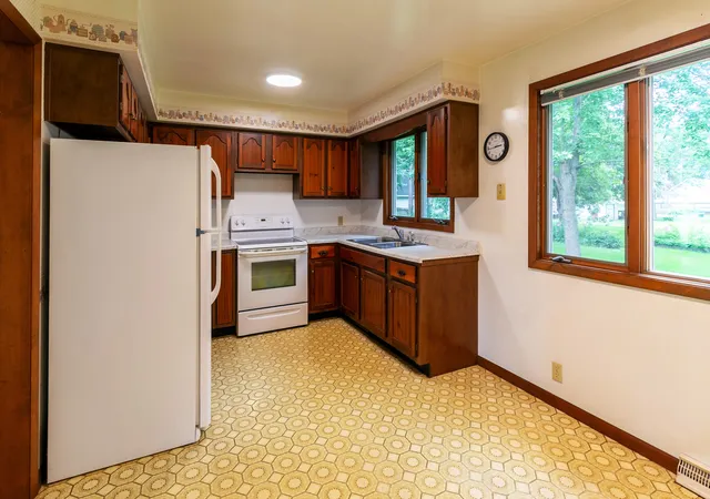 Homes for sale in Fisher, IL | 501 S First St, Fisher, IL 61843 | MLS# 12694920