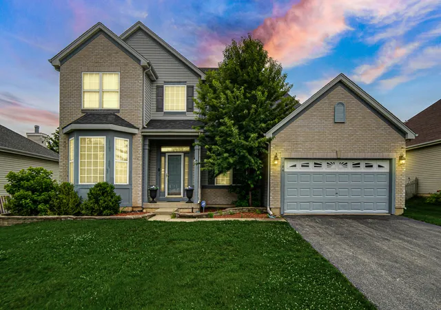 3rd image of 184 Fox Bend Cir, Bolingbrook, IL 60440 | MLS# 12694922