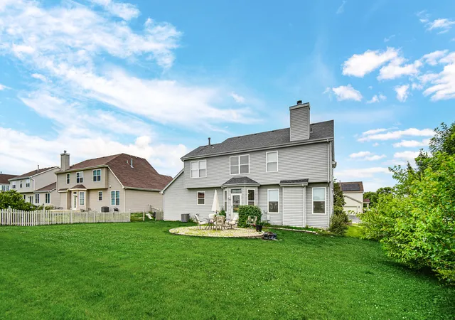 5th image of 184 Fox Bend Cir, Bolingbrook, IL 60440 | MLS# 12694922