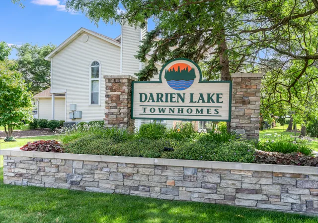 2nd image of 1564 Darien Lake Dr, Darien, IL 60561 | MLS# 12694923