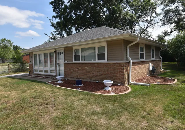 2nd image of 317 Mohawk St, Park Forest, IL 60466 | MLS# 12694983