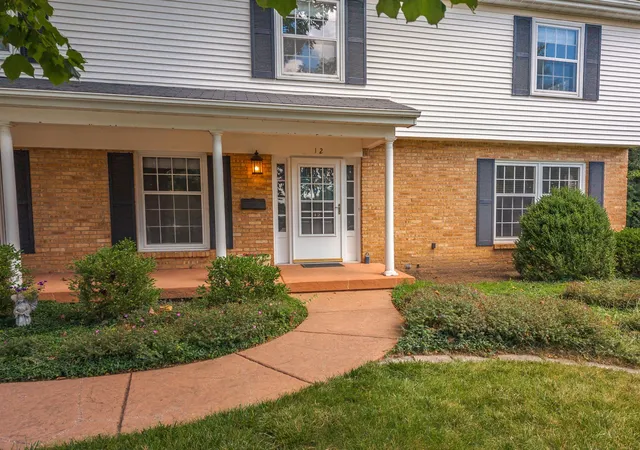 2nd image of 12 Northcrest Ct, Bloomington, IL 61701 | MLS# 12695006