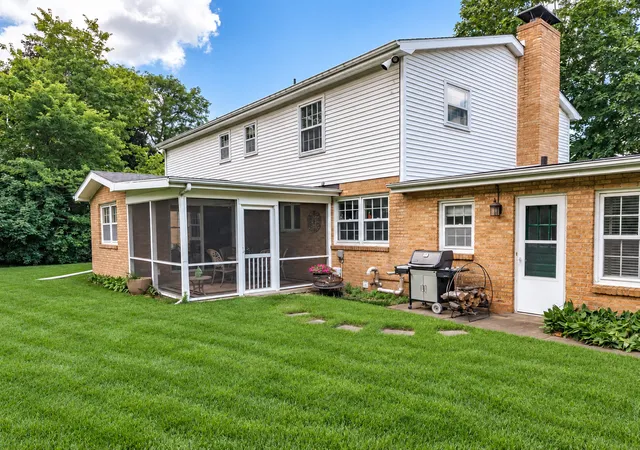 Photo 3 of Single family home for sale at 12 Northcrest Ct, Bloomington, IL 61701 | MLS# 12695006 | Listing updated on 2026-09-24