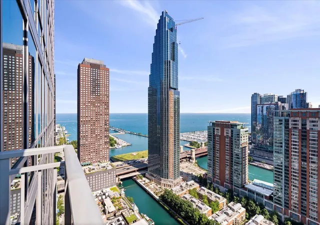 3rd image of 505 N Mcclurg Ct #3704, Chicago, IL 60611 | MLS# 12695007