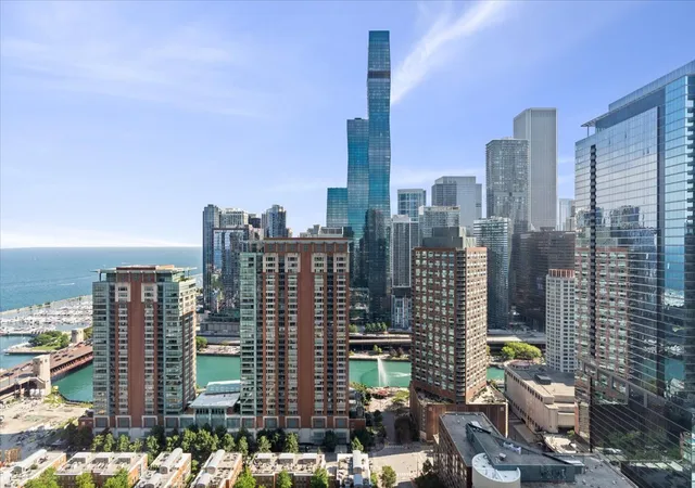 4th image of 505 N Mcclurg Ct #3704, Chicago, IL 60611 | MLS# 12695007