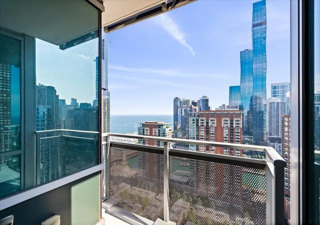 5th image of 505 N Mcclurg Ct #3704, Chicago, IL 60611 | MLS# 12695007