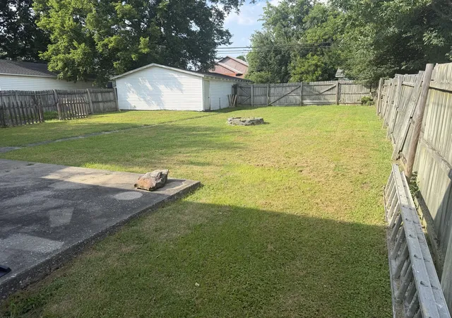 Photo 3 of Sale Pending at 307 W 6th Street, Metropolis, IL 62960 | MLS# 12695014 | Listing updated on 2026-10-01