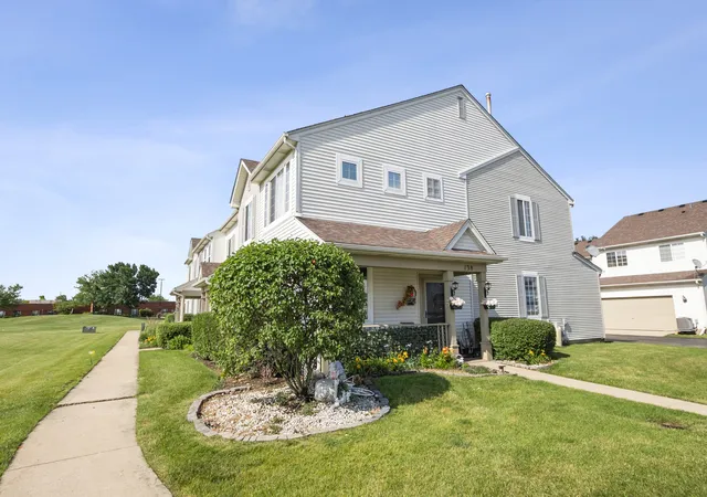 Homes for sale in Romeoville, IL | 138 Azalea Cir #138, Romeoville, IL 60446 | MLS# 12695027