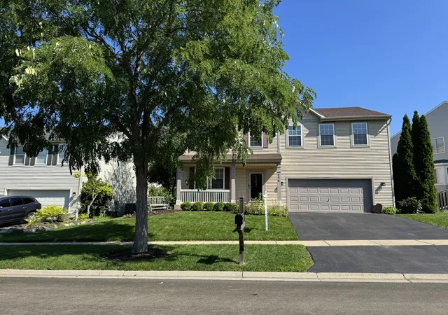 Homes for sale in Pingree Grove, IL | 450 Montauk Ln, Pingree Grove, IL 60140 | MLS# 12695049