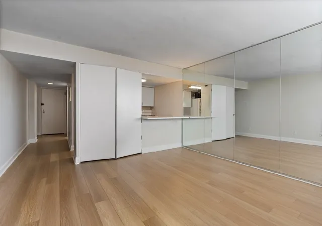 Homes for sale in Chicago, IL | 2400 N Lakeview Ave #1116, Chicago, IL 60614 | MLS# 12695071