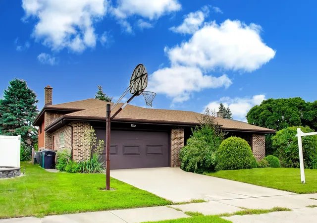 Photo 2 of Single family home for sale at 15643 Calypso Ln, Orland Park, IL 60462 | MLS# 12695102 | Listing updated on 2026-09-25