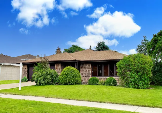 3rd image of 15643 Calypso Ln, Orland Park, IL 60462 | MLS# 12695102