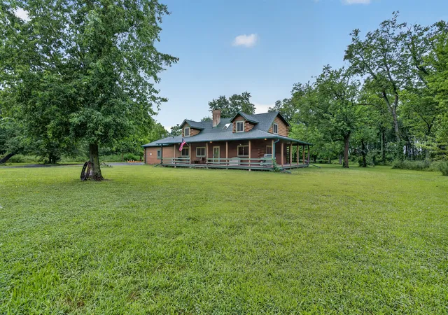 Photo 4 of Single family home for sale at 22626 Smiley Rd, Custer Park, IL 60481 | MLS# 12695111 | Listing updated on 2026-09-23