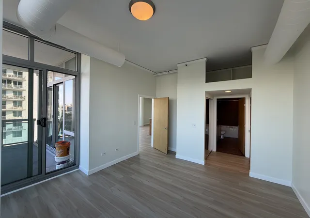 Listing Photo 4 - Condo for sale in building located at 1819 S Michigan Ave, Chicago, IL 60616 - Unit #710