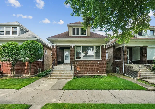 Homes for sale in Chicago, IL | 7527 S Perry Ave, Chicago, IL 60620 | MLS# 12695133