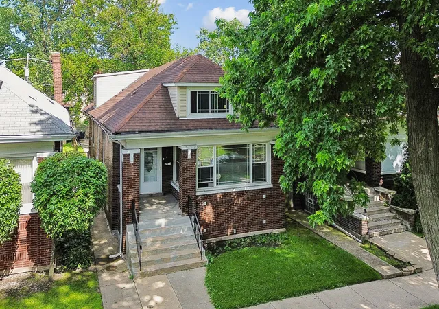 Homes for sale in Chicago, IL | 7527 S Perry Ave, Chicago, IL 60620 | MLS# 12695133