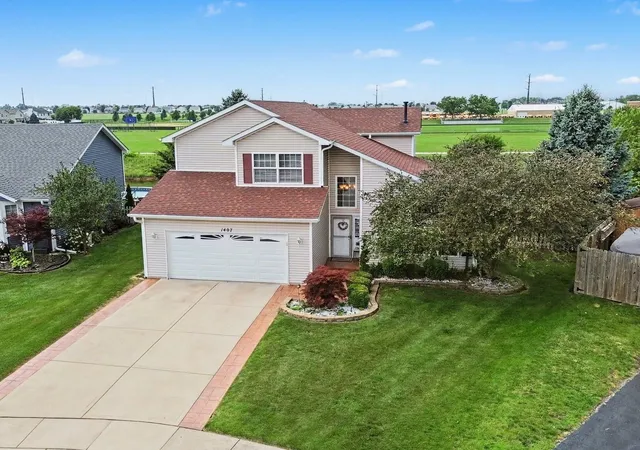 Homes for sale in Plainfield, IL | 1407 Martin Ct, Plainfield, IL 60586 | MLS# 12695139