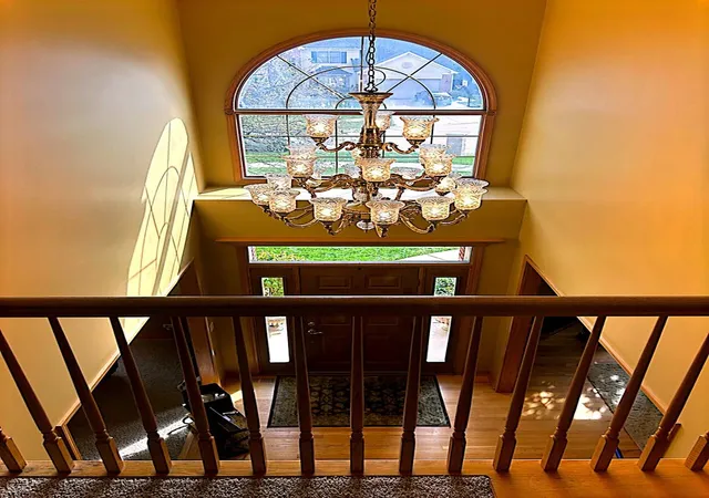2nd image of 2484 Warwick Ct, Aurora, IL 60503 | MLS# 12695184