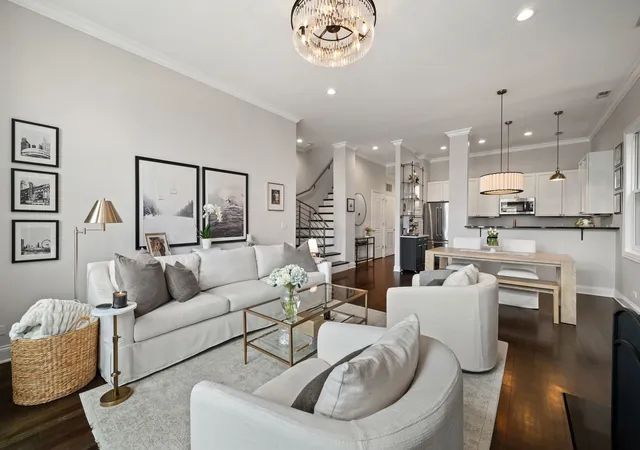 Homes for sale in Chicago, IL | 3010 N Sheffield Ave #4N, Chicago, IL 60657 | MLS# 12695195