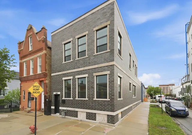 4th image of 2600 W 25Th St, Chicago, IL 60608 | MLS# 12695214