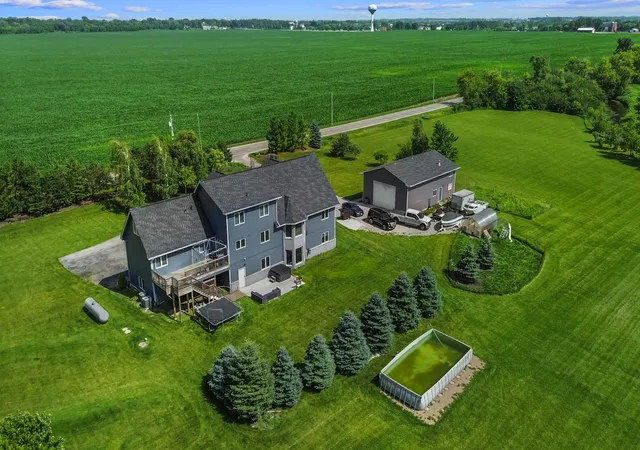 4th image of 10505 Coyne Station Rd, Huntley, IL 60142 | MLS# 12695245