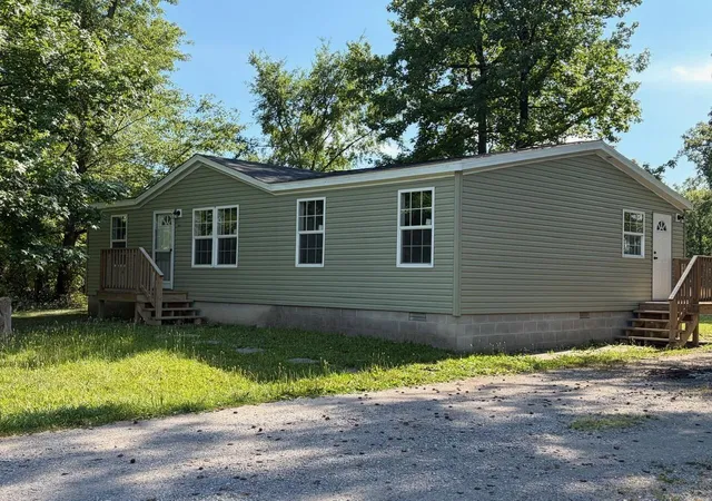 Photo 1 of Single family home for sale at 1609 N 11th Street, Herrin, IL 62948 | MLS# 12695270 | Listing updated on 2026-09-14