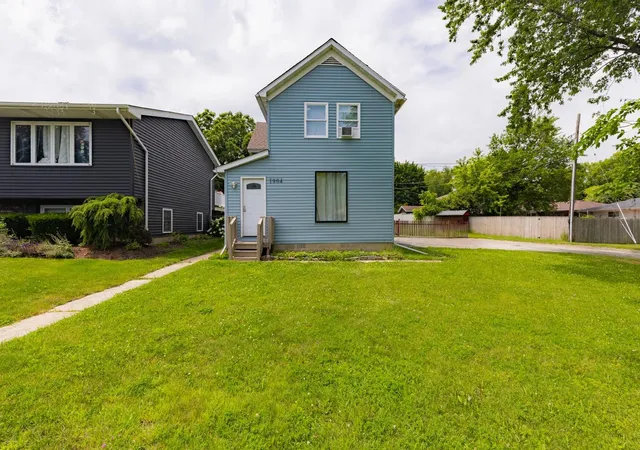 Homes for sale in Zion, IL | 1904 Ezra Ave, Zion, IL 60099 | MLS# 12695300