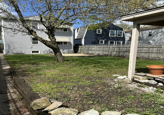 4th image of 2005 Darrow Ave, Evanston, IL 60201 | MLS# 12695303
